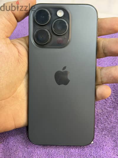 آبل - آيفون 15 برو