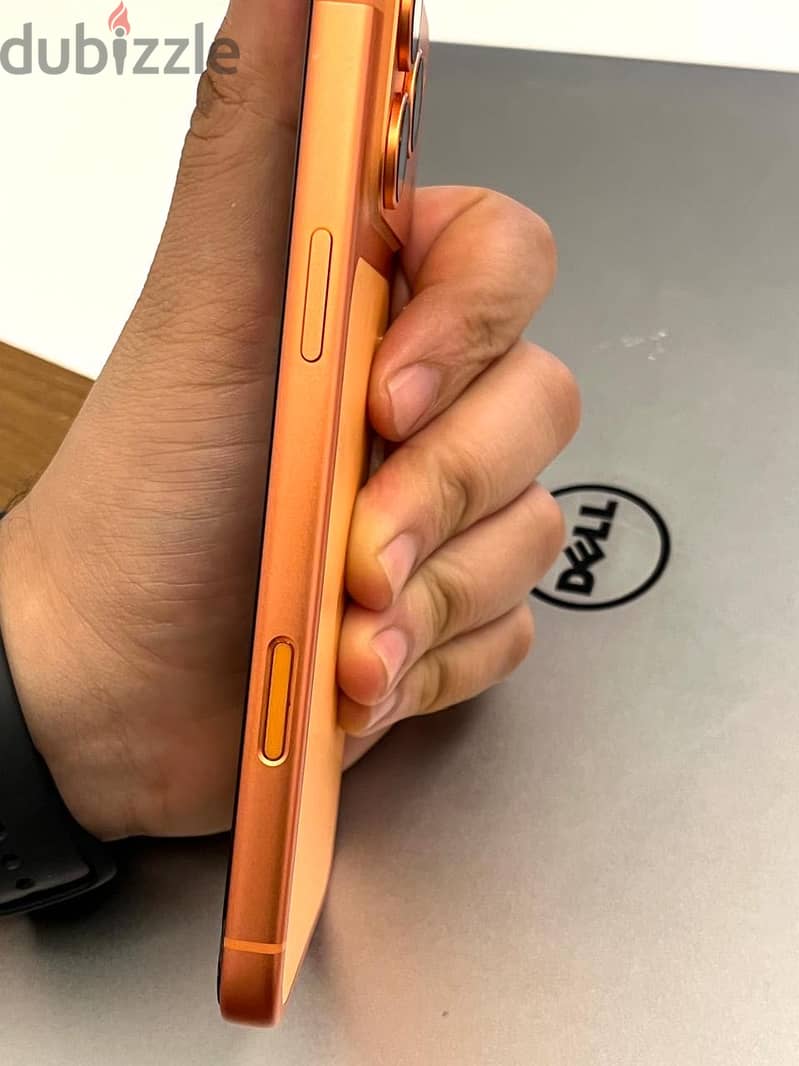 Apple - iPhone 17 Pro Max 3