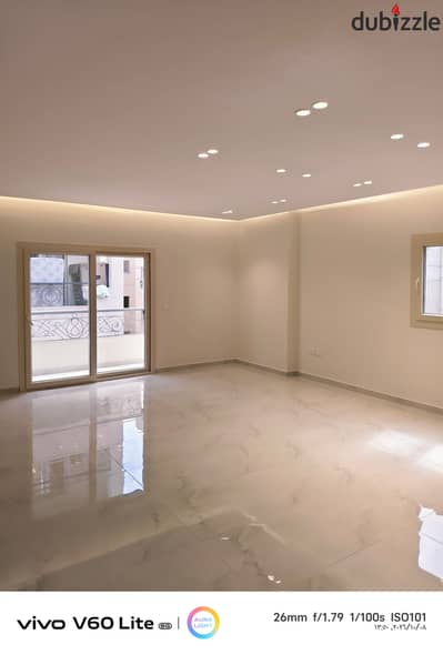 Apartment for sale in the Southern Lotus, Area 8, Side facade, 180 sqm, Super Lux finishing, First residence, Immediate delivery