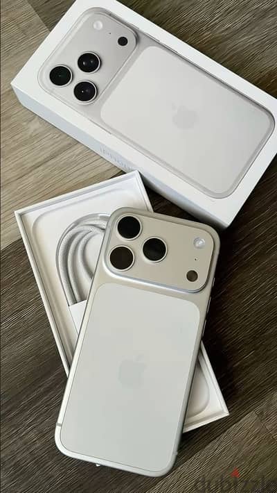 Apple - iPhone 17 Pro Max