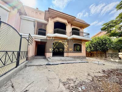 Opportunity for a snapshot for fans of distinction in my city, a distinctive villa for sale, price and location i classic