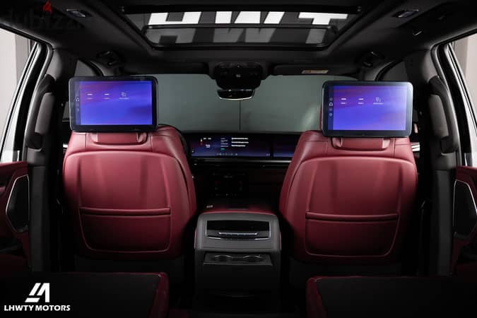 CADILAC ESCALADE SPORT PLTUNIM 2025