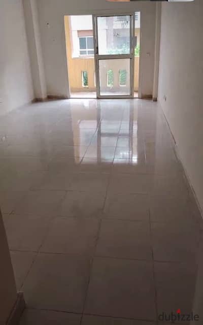Luxury apartment for sale in DeGla Palm October — a quiet location with a fully serviced compound. An excellent opportunity for living or investment, with practical division and suitable spaces for families.