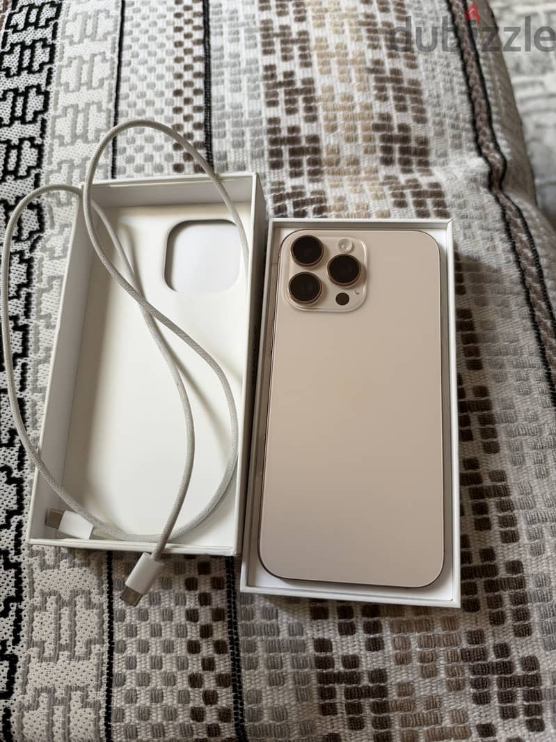 Apple - iPhone 16 Pro Max 1