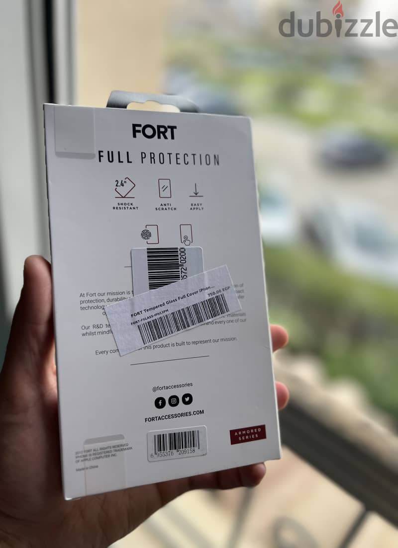 1 Cover + 2 Screen Protectors 3