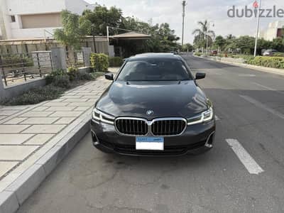 BMW 520i 2021 فابريكا بالكامل