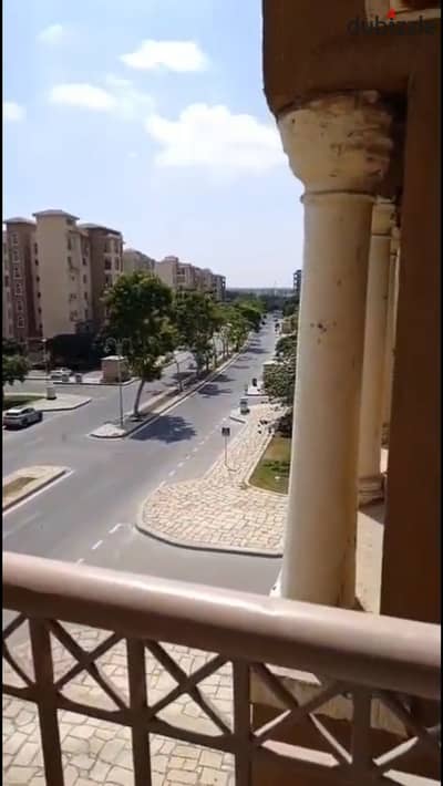 Apartment model 200 area 135m third floor open view next to South Park in Madinaty