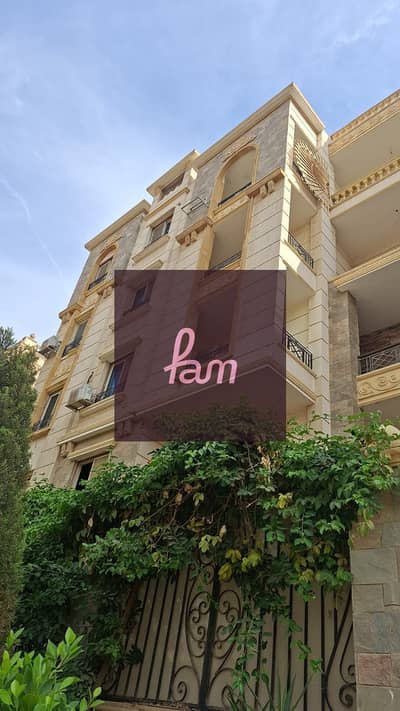 Panoramic Apartment with Garden View, 2nd Row off Main Street