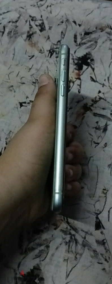 Apple - iPhone 11 2