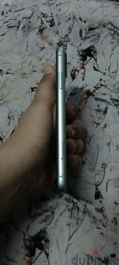 Apple - iPhone 11 5