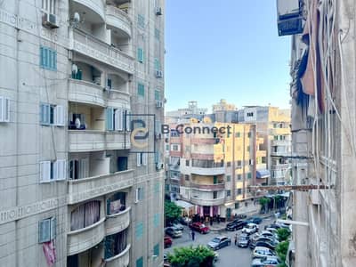 - شقة للبيع  140م  سموحه - شارع العريش - مطلات الشقه مفتوحة بالكامل