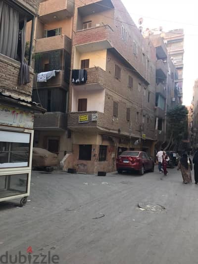 للبيع بأول فيصل بيت ٣ أدوار يصلح مستوصف او سنتر او سكني
