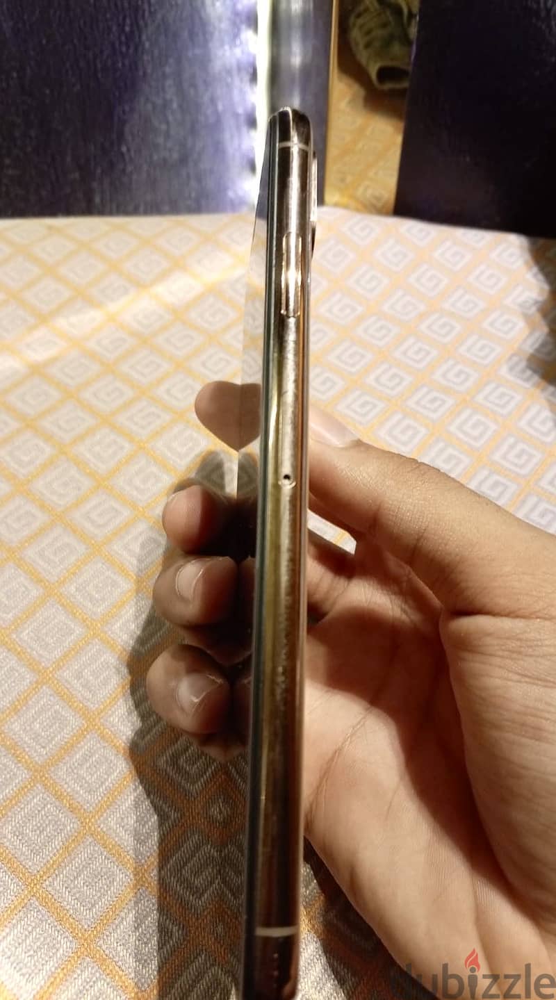 Apple - iPhone XS Max 2