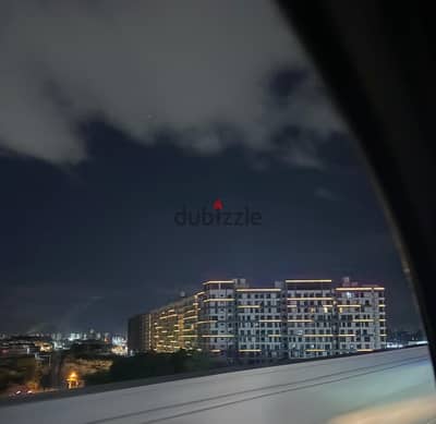 205 متر | 4 غرف نوم | 3 حمام | بحري صريح | Orouba Skyline
