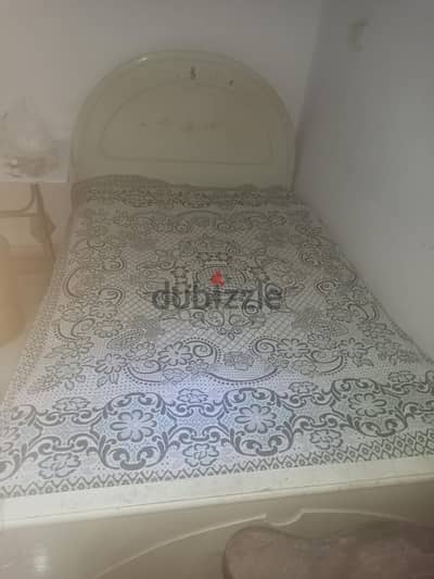 سرير سحارة متر وعشرين بالمرتبة