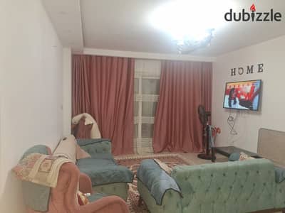 82-square-meter apartment for sale in Madinaty, near all amenities and the B11 Strip Mall.
