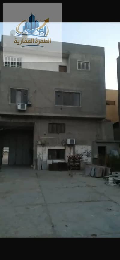 مبنى تجارى بالمنصوره الوصله الرئيسيه بين الطريق الطريق الدولى دمياط الزراعى سعرالمتراقل من السوق ب10 الاف