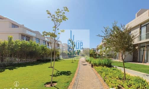 For sale with a 5% down payment: a 3-bedroom apartment with equal installments over 10 years, located in the Investors' District of the New Administra
