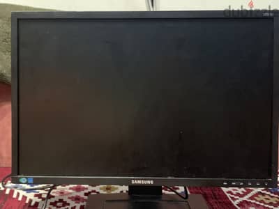 تجميعة Gaming PC قوية + شاشة Samsung 22 بوصة**