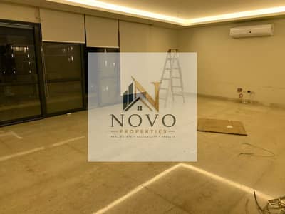 بنتهاوس 260 مترًا وروف 100 متر للإيجار في باتيو 7