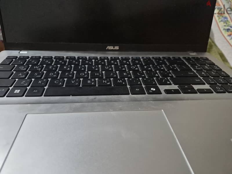 Asus Vivobook 16 Snapdragon X (Copilot plus) 5