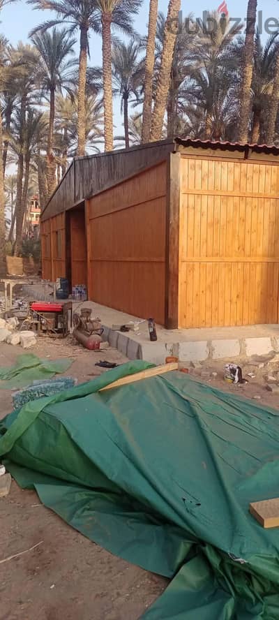 متاح برجولات واسوار واماكن بيت او منزل او فيلا بالخشب الطبيعي