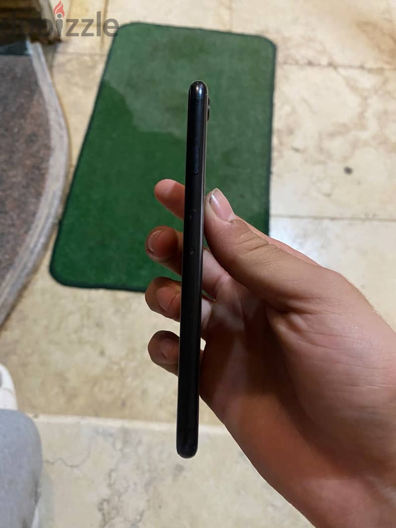 Apple - iPhone SE Good Condition 2