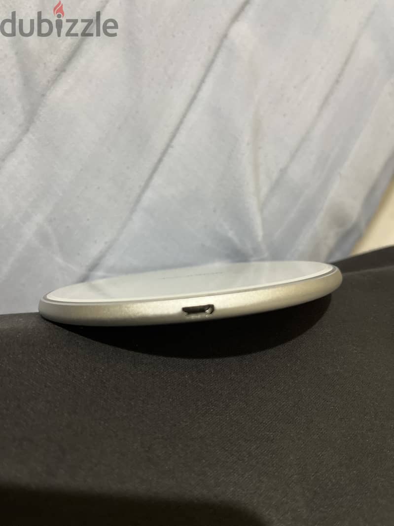 Borofone BQ3 wireless charger 2