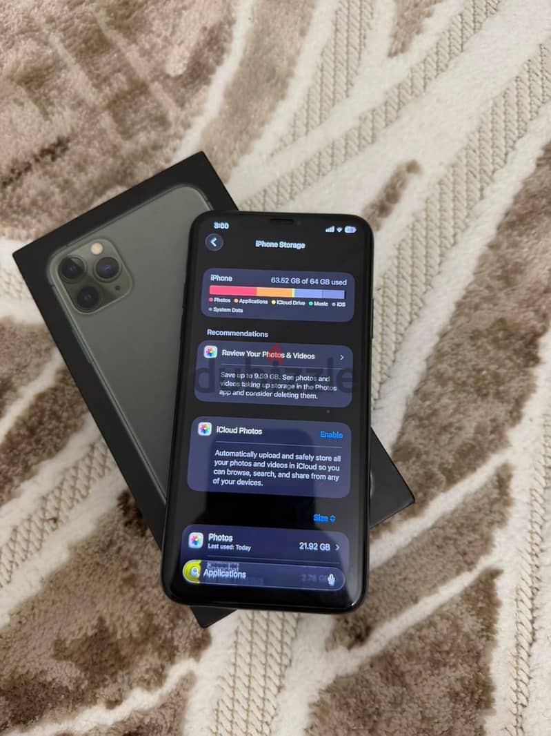 Apple - iPhone 11 Pro Max 1