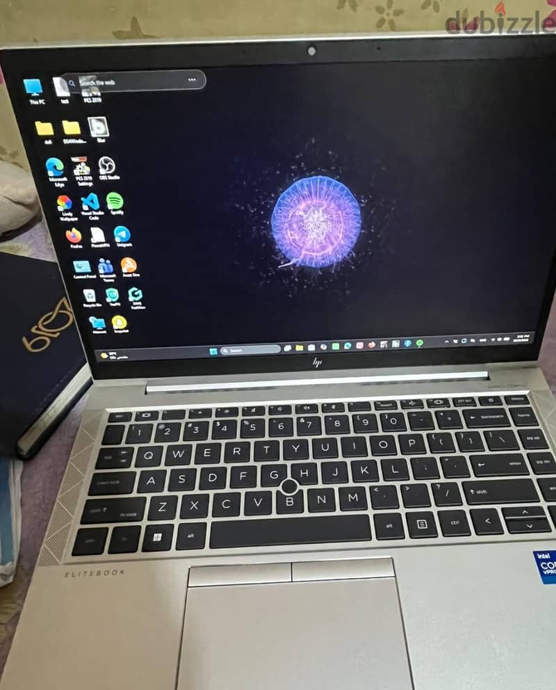 HP elitebook 3