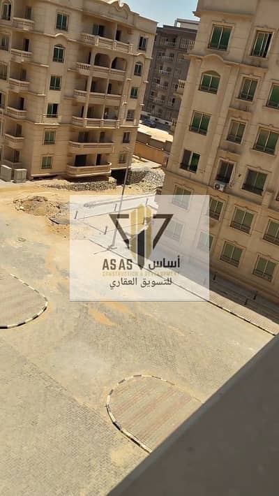 شقة للبيع في كمباوند اللوتس الاندلس أرض الجمعيات بالقرب من التسعين الجنوبى ودار مصر وجنة