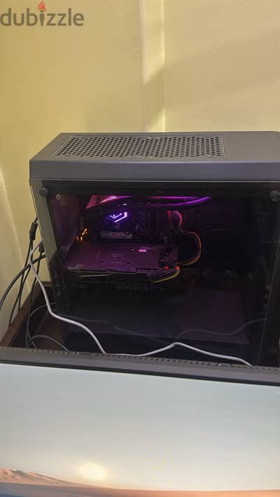 لدواعى السفر لعدم الحاجه Gaming case للبيع