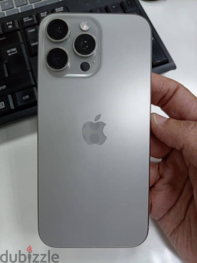 Apple - iPhone 16 Pro Max 2