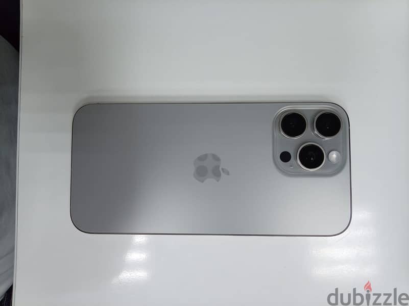 Apple - iPhone 16 Pro Max 3