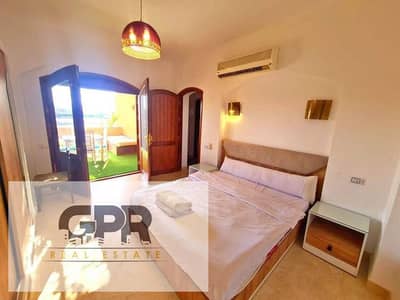 ستوديو للبيع 50م متشطب بالتكيفات علي البحر في الجونة البحر الاحمر