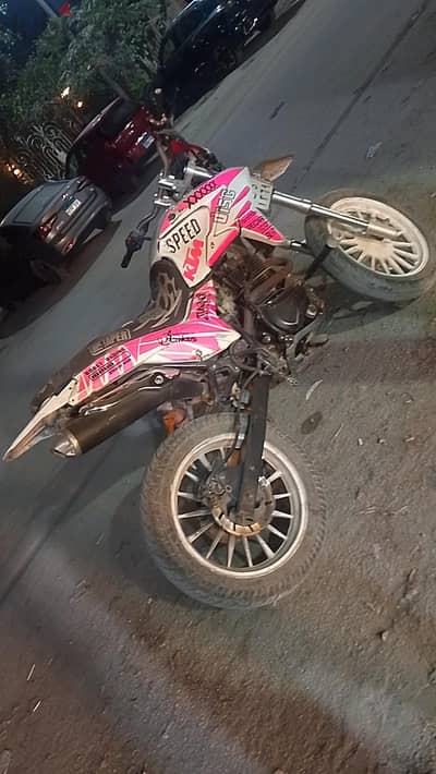 موتسكل ktx 250 cc عداد 18500 بحالة جيد
