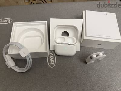 Apple AirPods Pro 2 case charger plus charge wire plus ear tips