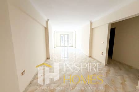 Licensed Apartment in Shads Directly on the Tram Line with a Direct Tram View
