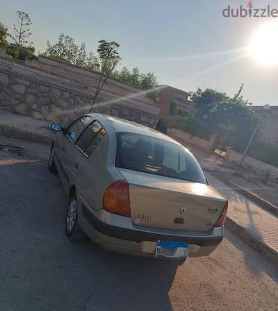 رينو كليو 2003