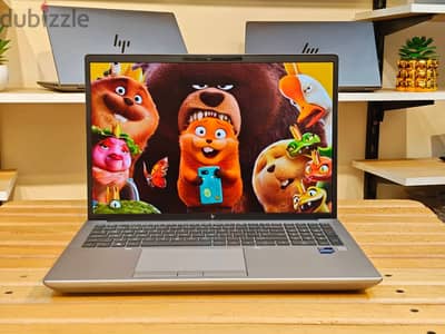 HP ZBook FURY G10 ر كور i7 جيل 13 فئة HX بكارت RTX A2000 فعلي 8 جيجا