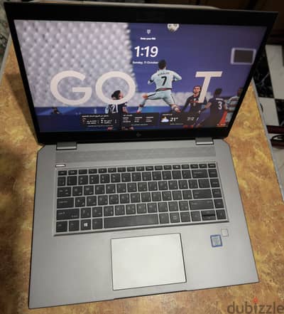 HP ZBook Studio G5 – i7 RAM 32 , 1 TB SSD