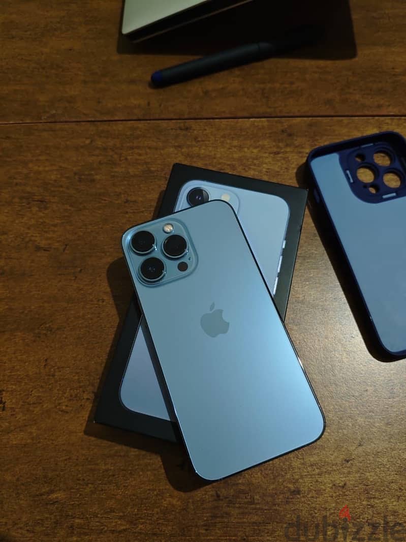 Apple - iPhone 13 Pro 4