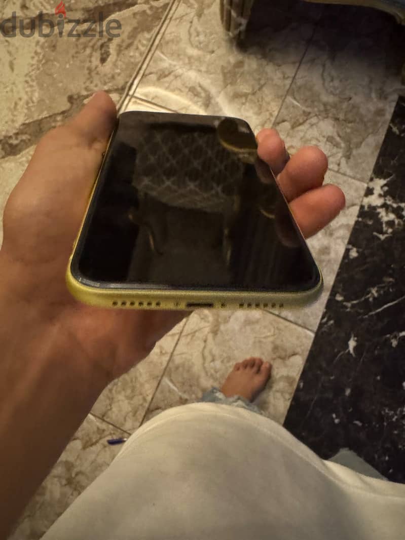 Apple - iPhone 11 3