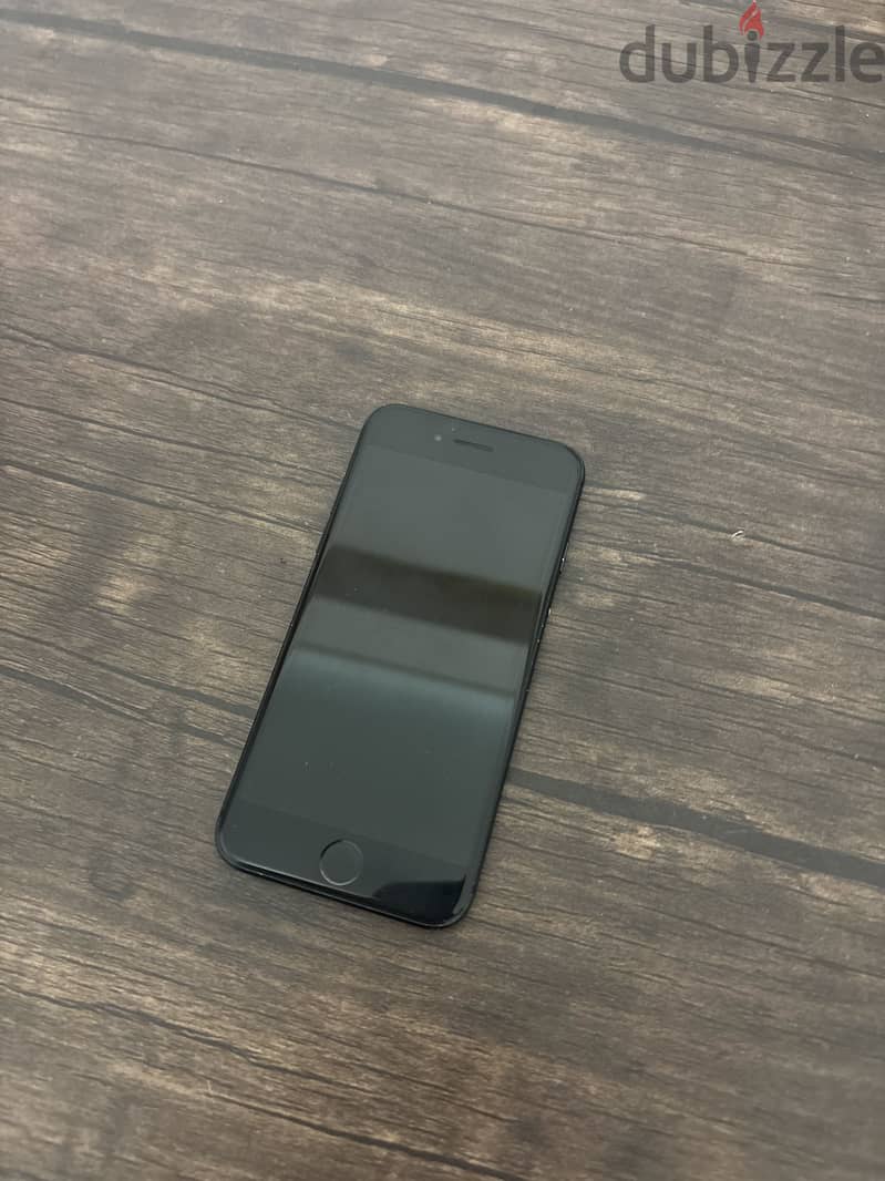 Apple - iPhone 7 1
