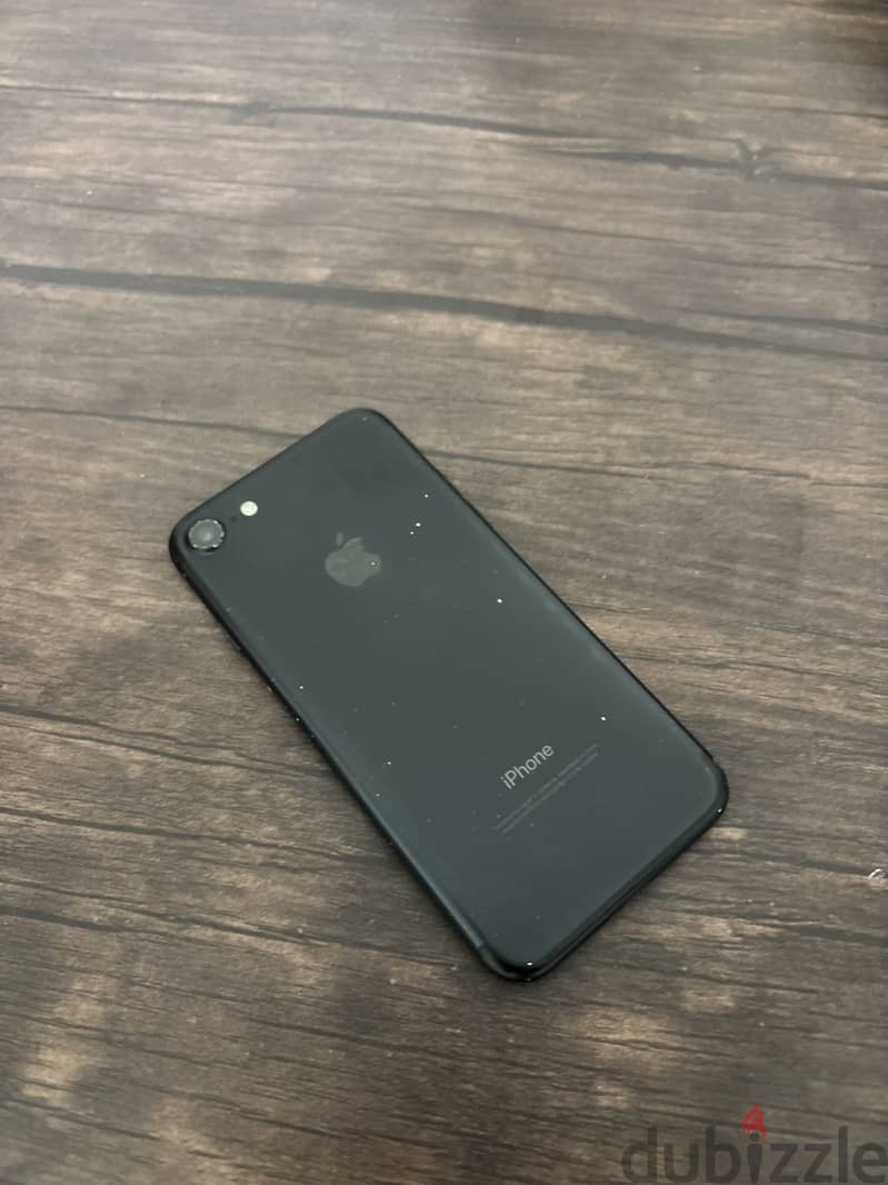 Apple - iPhone 7 2