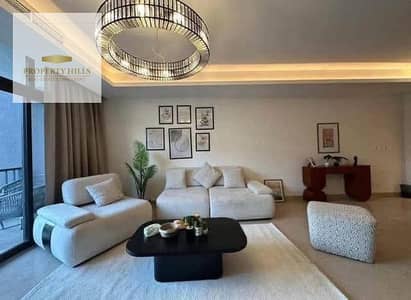 شقة 4 غرف 250م في crescent walk من Marakez للبيع بأقل من سعرها الاصلي لفترة محدودة و متاح التقسيط حتى 8 سنين بالتسهيلات وخصم كبير في حالة الدفع كاش