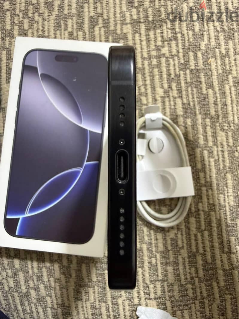 Apple - iPhone 16 Pro Max 5