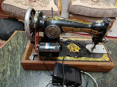 ماكينه خياطه الفراشه شغاله