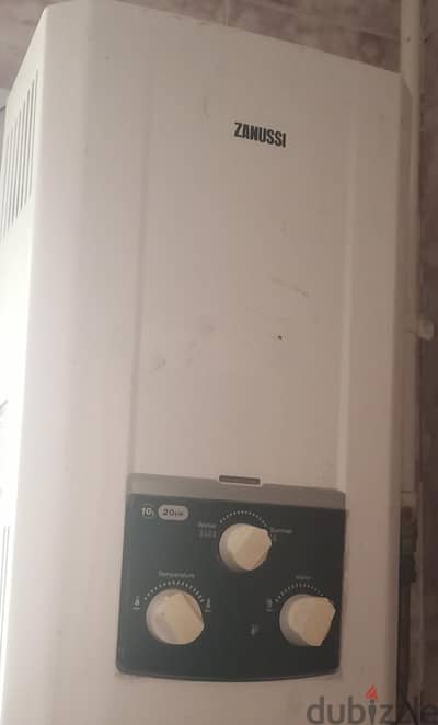 سخان غاز زانوسى 10 لتر