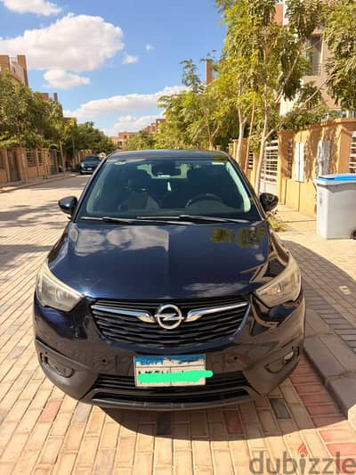 Opel Crossland 2018- Good Condition- 73,000KM - أوبل كروس لاند